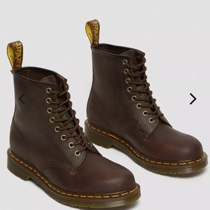 Doc Martin crazy horse